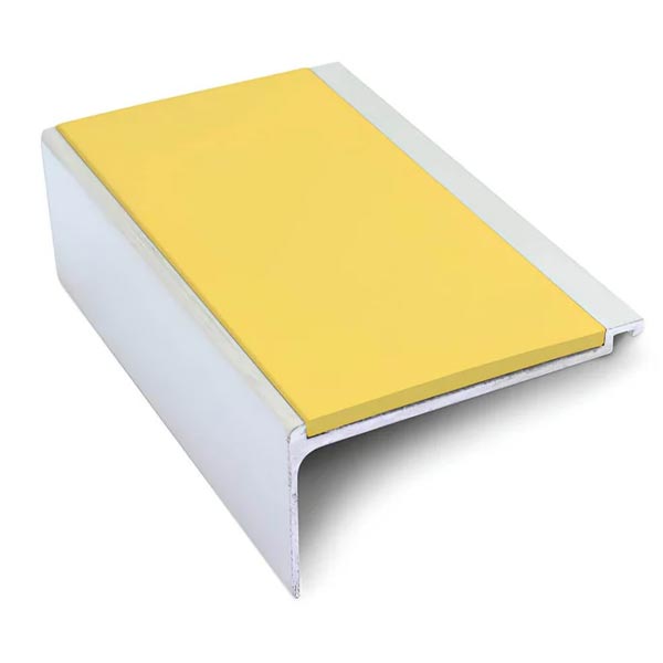 Non Slip Commercial Stair Nosing 60mm x 32mm With PVC Insert 