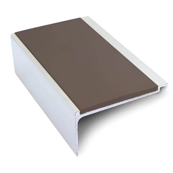 Non Slip Commercial Stair Nosing 60mm x 32mm With PVC Insert 
