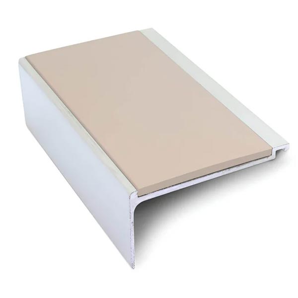 Non Slip Commercial Stair Nosing 60mm x 32mm With PVC Insert 