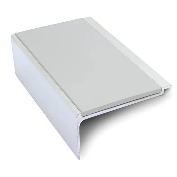 Non Slip Commercial Stair Nosing 60mm x 32mm With PVC Insert 